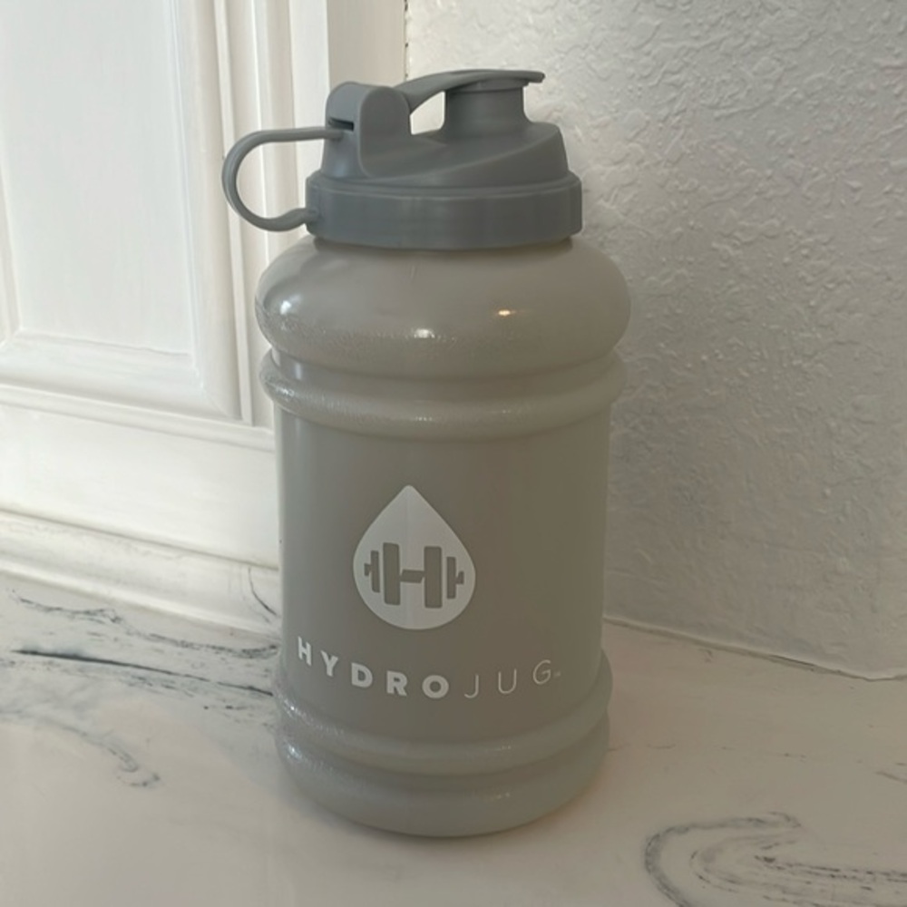 Hydrojug Gray 73oz plastic water bottle